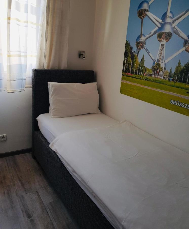 Matyas Panzio Bed & Breakfast Szeged Bagian luar foto
