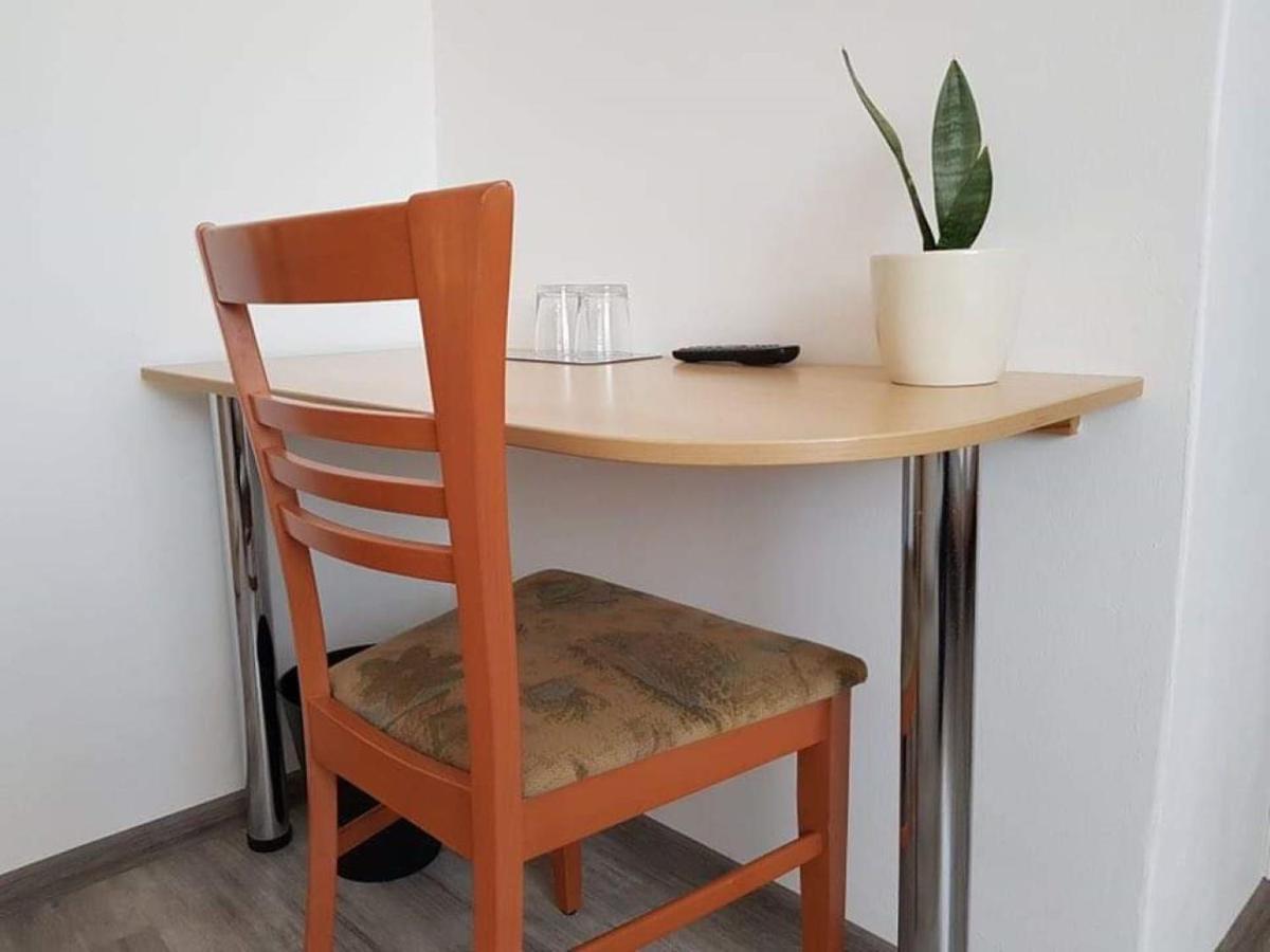 Matyas Panzio Bed & Breakfast Szeged Bagian luar foto