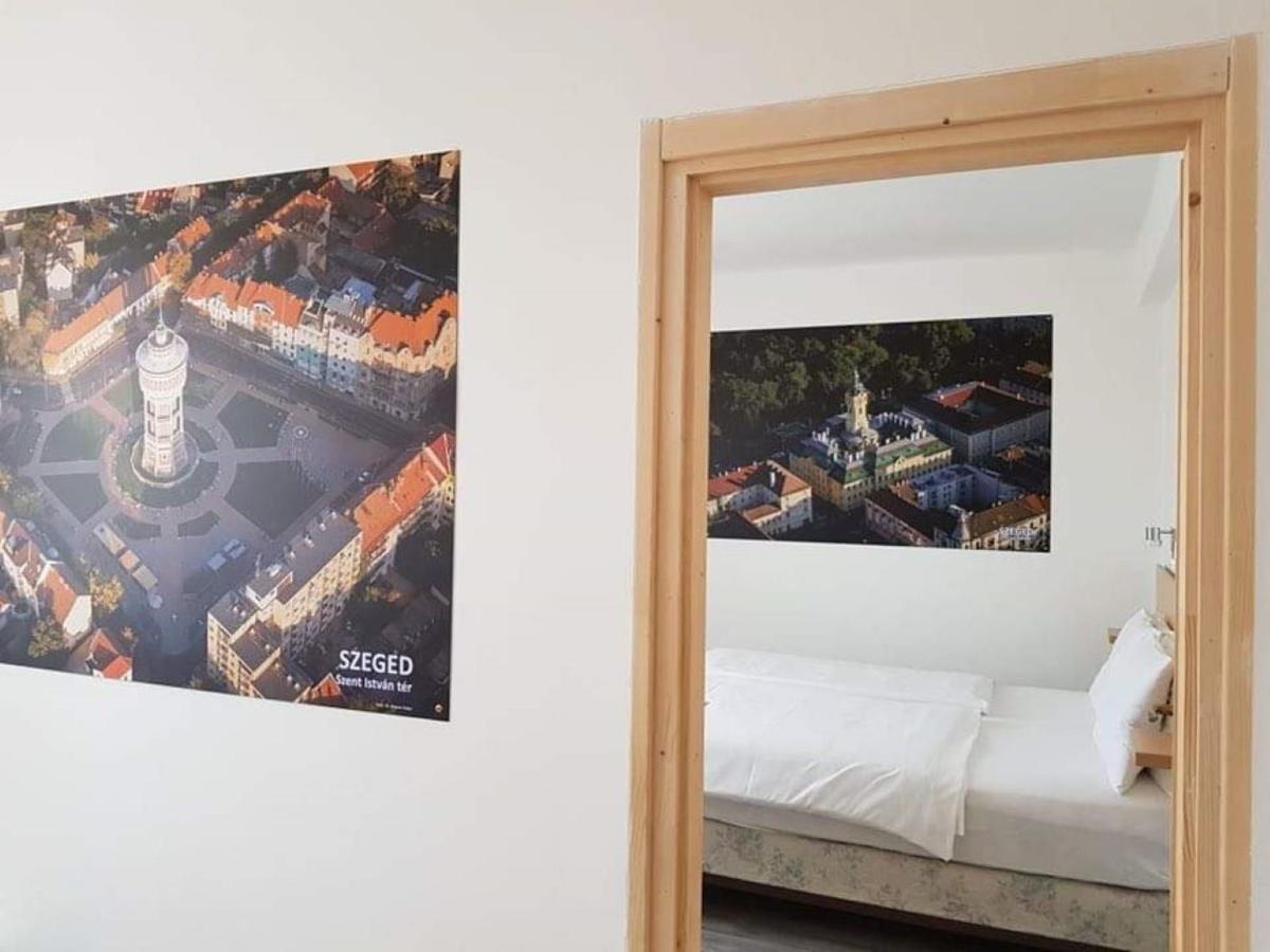 Matyas Panzio Bed & Breakfast Szeged Bagian luar foto